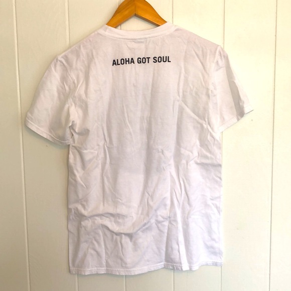 ALOHA GOT SOUL black and white t-shirt - Picture 2 of 5